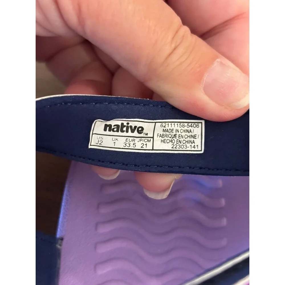 New Native Sandals Girls Sz J2 Charley Sugarlite Purple Haze Hologram Iridescent